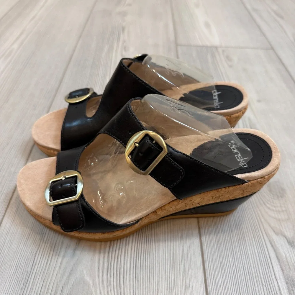 NEW Dansko Carla Black Full Grain Leather Cork Wedge Slide Sandals Size 37 7